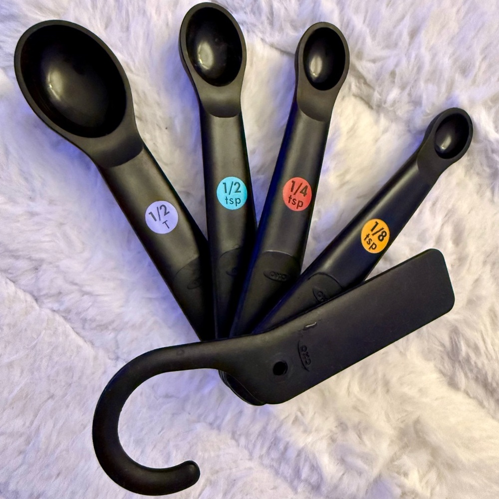 OXO Black Measuring Spoon Set with Colorful Labels